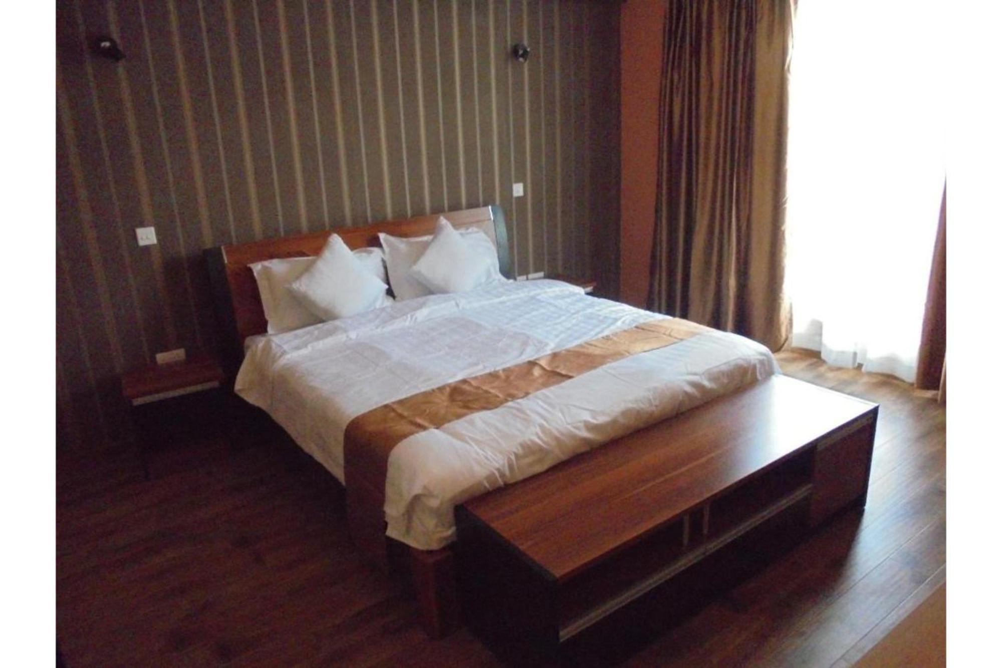 We Hotel & Suites Найробі Екстер'єр фото